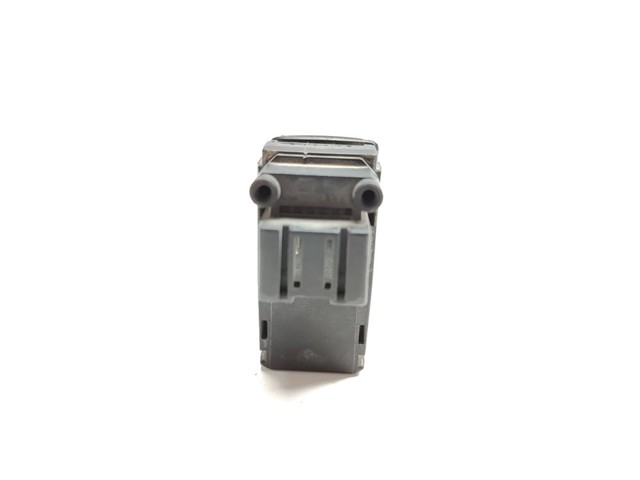 8K1927225B Interruptor del freno de estacionamiento electromecánico  en stock Sabadell