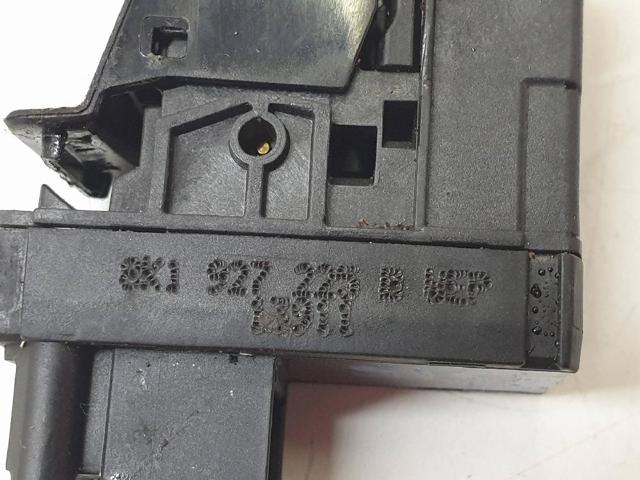 8K1927225B VAG Interruptor del freno de estacionamiento electromecánico  disponible Alicante
