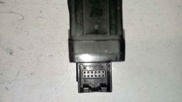 8K1927225E Interruptor del freno de estacionamiento electromecánico  comprar en Pontevedra