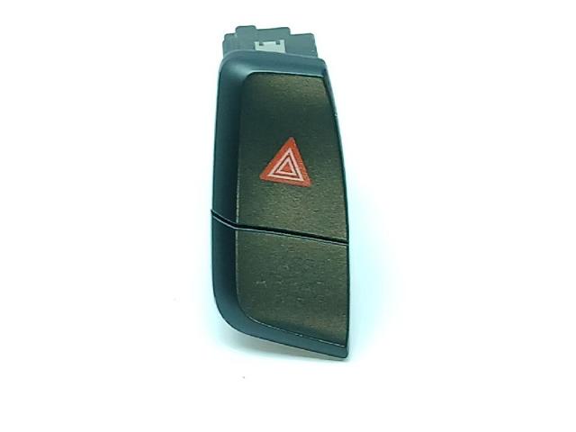 Precio del repuesto Interruptor warning A4  sedán