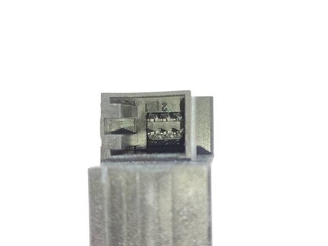 8K1941509A VAG Boton de luz de emergencía  en stock Huelva