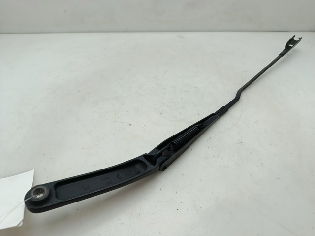 VAG 8K1955408 Brazo del limpiaparabrisas  en stock Terrassa