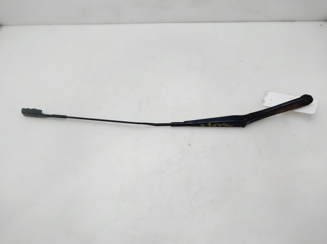VAG 8K1955408 Brazo del limpiaparabrisas  en stock Salamanca