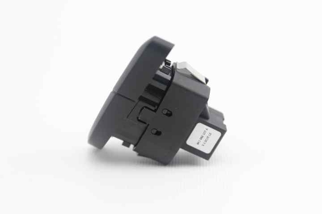 8K1962107A VAG Interruptor de cierre centralizado  en stock Córdoba