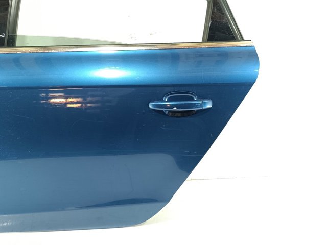 VAG 8K5833051D Puerta trasera izquierda  disponible Valladolid