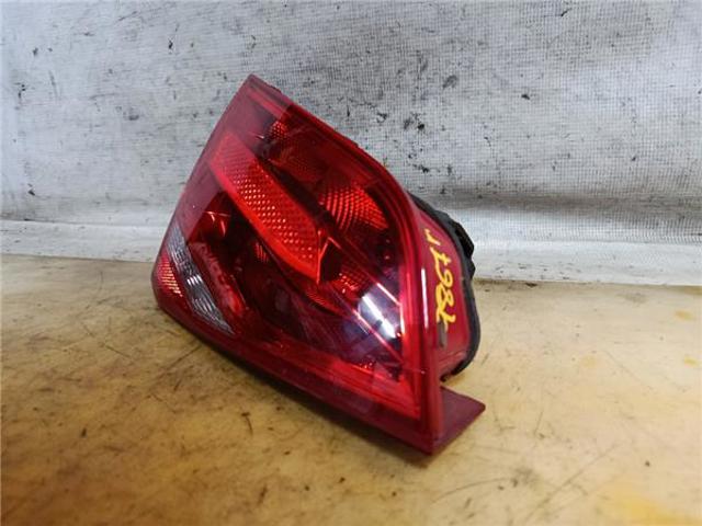 8K5945093 Piloto trasero interior izquierdo comprar Almería