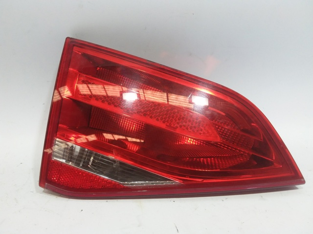 8K5945093 VAG Piloto trasero interior izquierdo  disponible Ourense