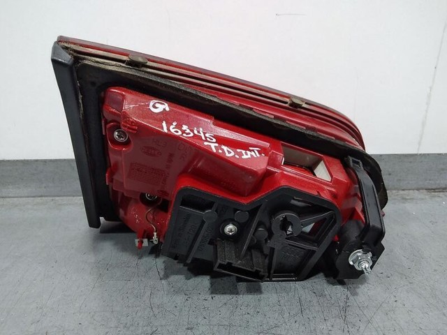 8K5945094K VAG Piloto trasero interior derecho comprar Alcalá