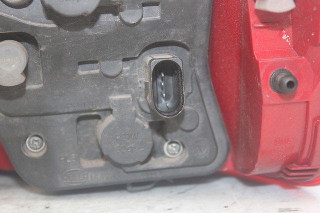 8K5945095D Piloto trasero exterior izquierdo  en stock Sabadell