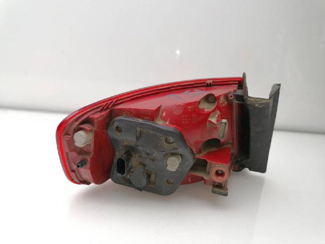 8K5945096K Piloto trasero exterior derecho  disponible Utrera