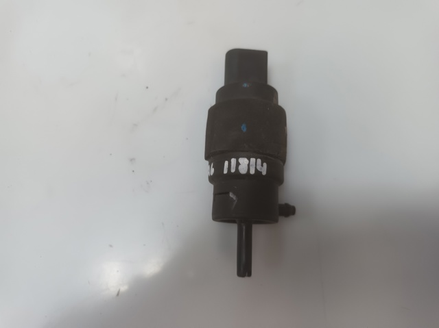 8K5955647 VAG Bomba de agua limpiaparabrisas, delantera  en stock Córdoba