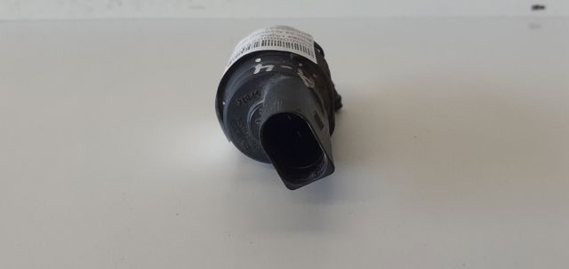 8K5955647 Bomba de agua limpiaparabrisas, delantera comprar Sevilla