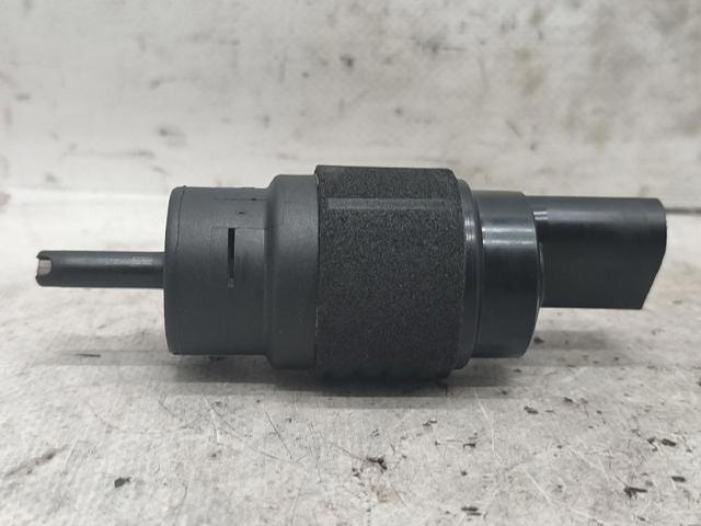 8K5955647 Motor de la bomba del lavaparabrisas delantero  comprar en Zaragoza