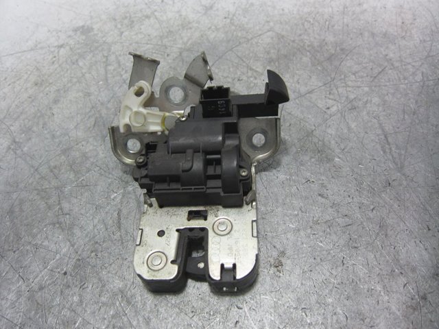 8K9827505 Cerradura de tapa de maletero  comprar en Pontevedra
