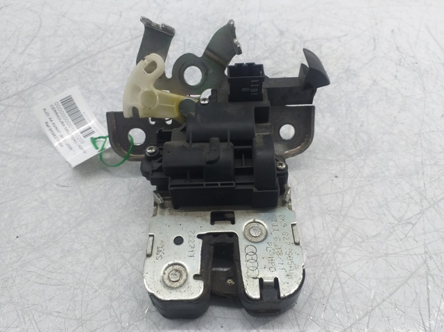 8K9827505A VAG Cerradura de maletero  en stock Gandía