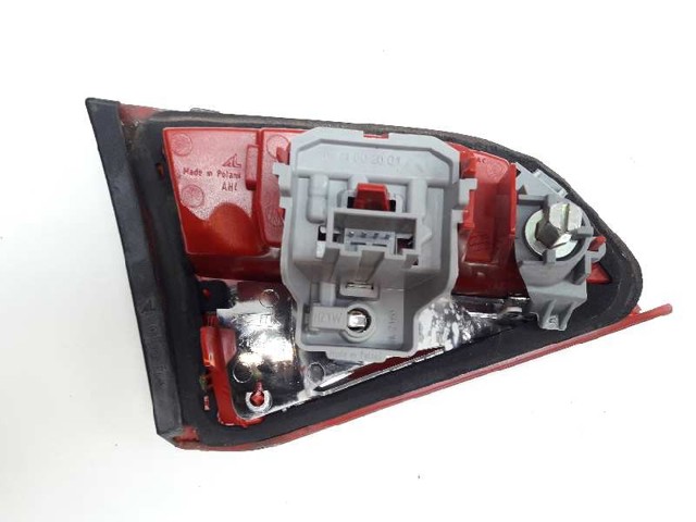 8K9945094B VAG Piloto trasero interior derecho comprar Bilbao