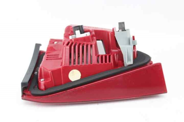 8K9945094E VAG Piloto trasero interior derecho  comprar en Jaén