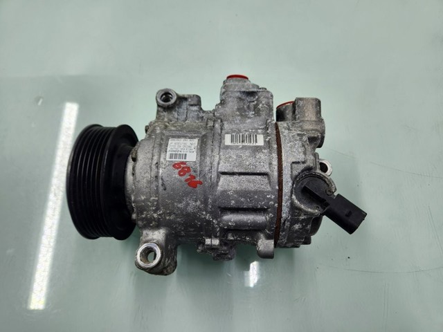 8KD260805 VAG Compresor de aire acondicionado  en stock Córdoba