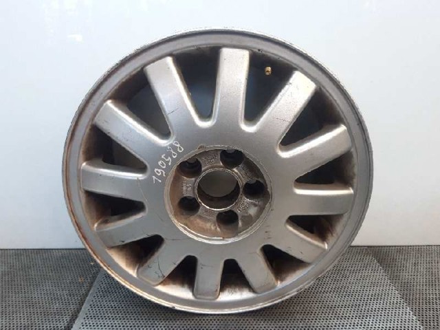 Precio del repuesto llantas de aluminio A3  hatchback