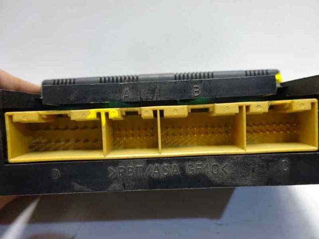 8L0820043D Unidad de control aire acondicionado  en stock Granada