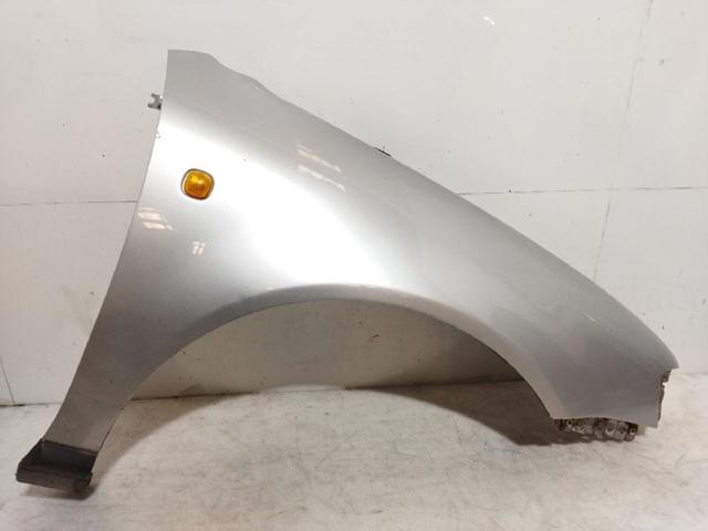8L0821106 Aleta  en stock Sabadell