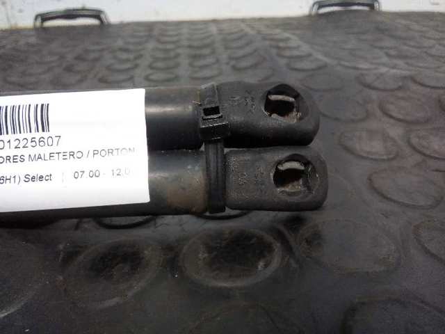 VAG 8L0823359 Amortiguador de capó  comprar en Ponferrada