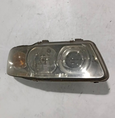 VAG 8L0941004AF Faro derecho  en stock Valencia