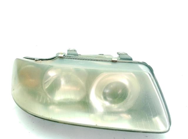 8L0941004AF Faro derecho  en stock Castellón