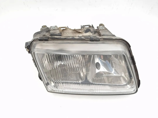 VAG 8L0941030 Faro derecho  disponible Valladolid