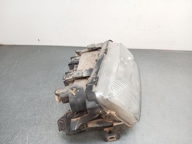 8L0941030 Faro derecho  en stock Granada