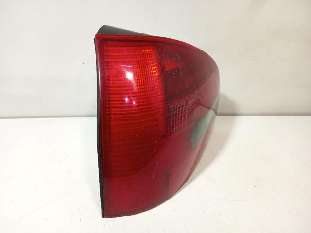 8L0945095A Piloto trasero izquierdo  disponible Utrera