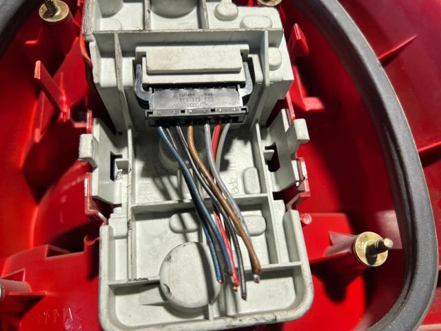 8L0945095A VAG Piloto trasero izquierdo  en stock Huelva