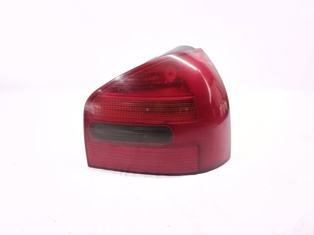 Piloto trasero derecho 8L0945096 VAG