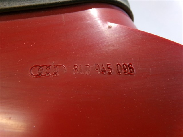 VAG 8L0945096 Piloto trasero derecho  en stock Terrassa