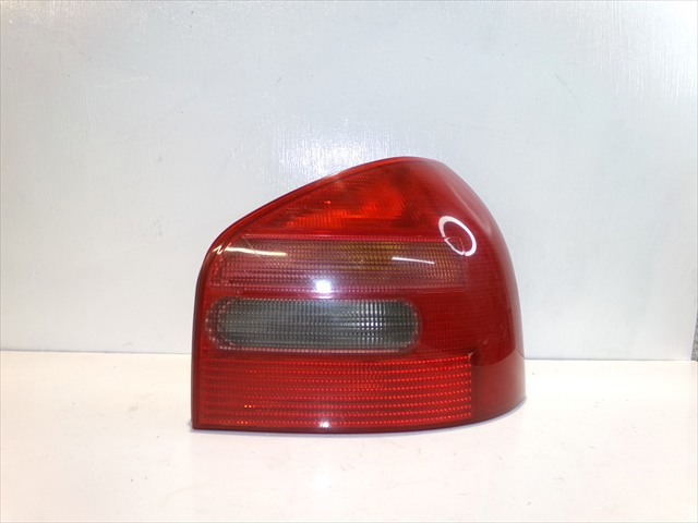 VAG 8L0945096 Piloto trasero derecho comprar Pamplona