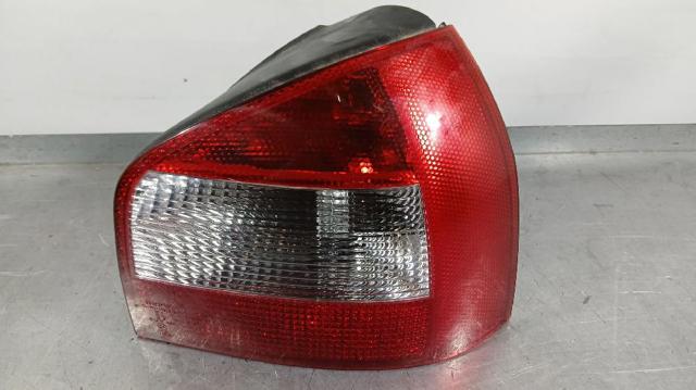VAG 8L0945096A Piloto trasero derecho  comprar en Albacete