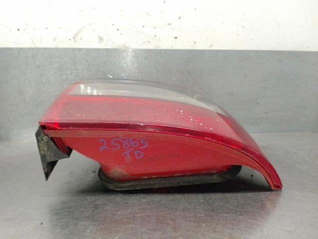 8L0945096C Piloto trasero derecho  disponible Utrera