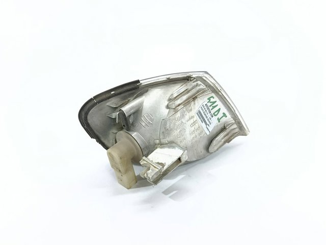 VAG 8L0953049 Intermitente izquierdo  en stock Terrassa