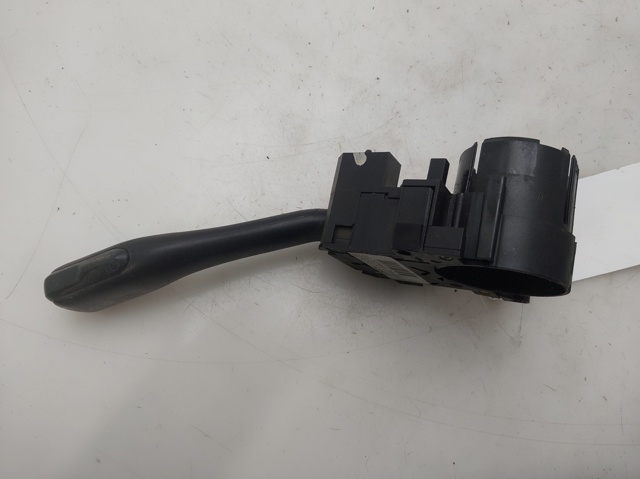 8L0953513G Conmutador izquierdo de la columna de dirección  disponible Burgos