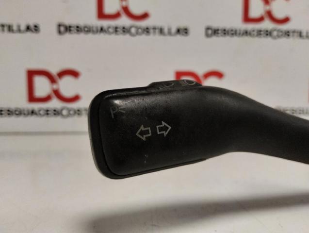 FORD 8L0953513G Conmutador izquierdo de la columna de dirección  en stock Terrassa