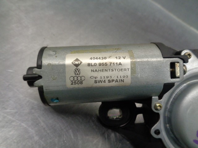 8L0955711A Motor del limpiaparabrisas trasero  comprar en Pontevedra