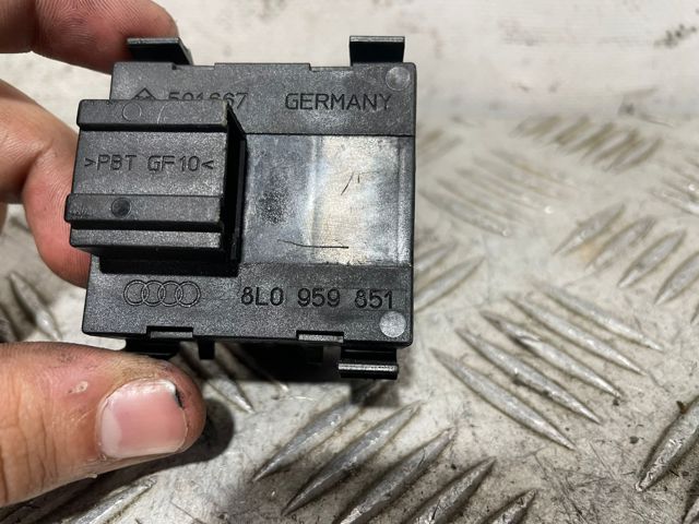 8L0959851 VAG