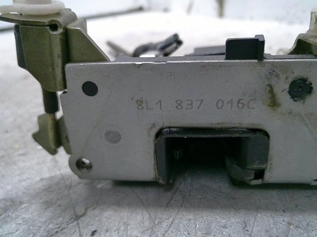 VAG 8L1837016C Cerradura de puerta delantera derecha  comprar en Albacete