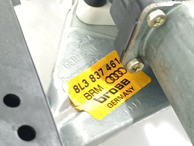 8L3837461 VAG/Audi
