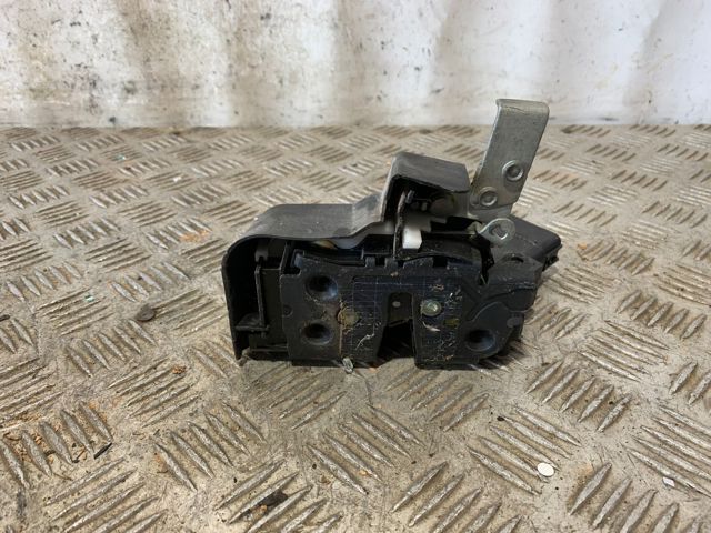 8M2AR21812AA Ford