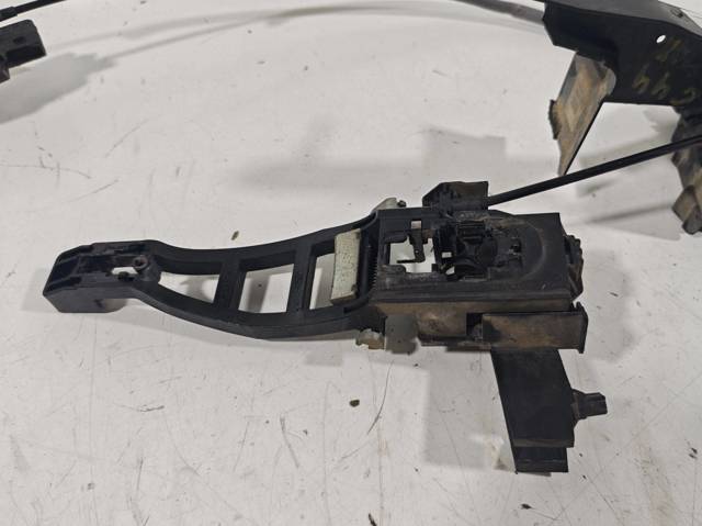 8M2AR21812AA Cerradura de puerta delantera derecha  disponible Málaga