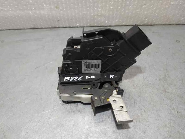 8M2AR21812AA Ford
