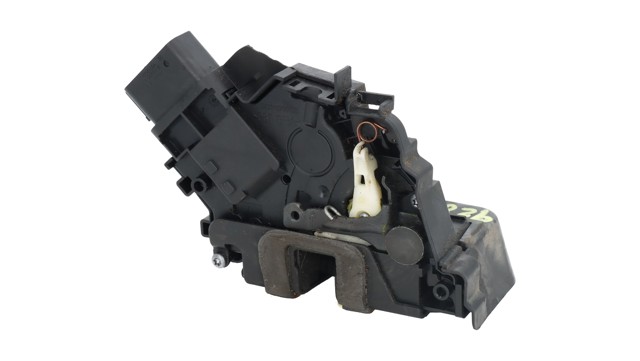 8M2AR21812AA Cerradura de puerta delantera derecha  en stock Sabadell