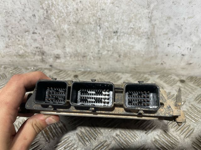 8M5112A650XC Ford