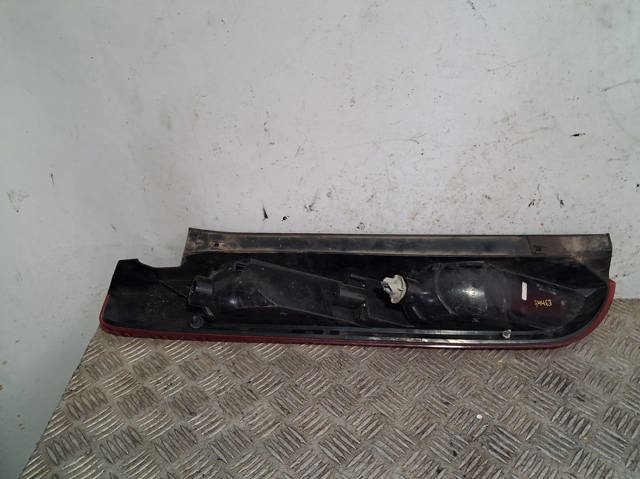 FORD 8M5113404A Piloto trasero derecho  disponible Valladolid